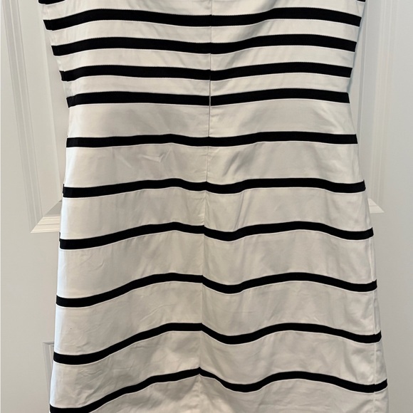Women’s Gianni Bini Strapless Dress Size 10 White with Black Stripes 27 1/2” - Picture 2 of 6